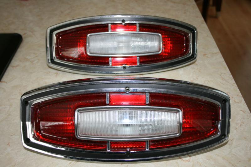 1968 ford fairlane torino tail light lamps very nice pair w/ extra lens+housing