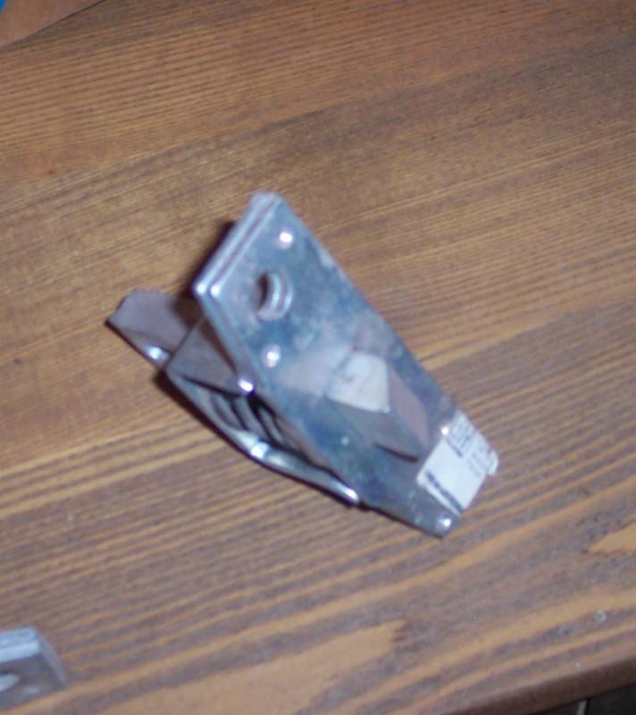 NOS 67 68 69 70 71 72 Chevy GMC truck tailgate latches, US $49.00, image 2