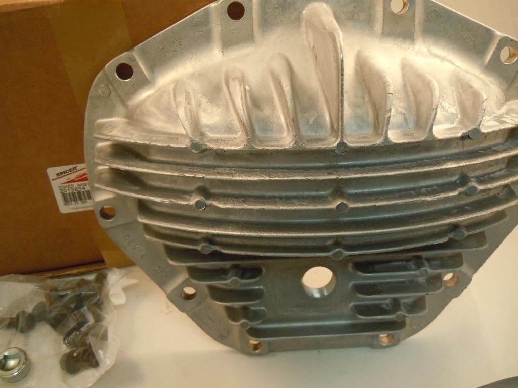 Find 2013834 Ford F350 Dana 80 Differential Cover Aluminum Finned 0509 in Cedar Rapids, Iowa
