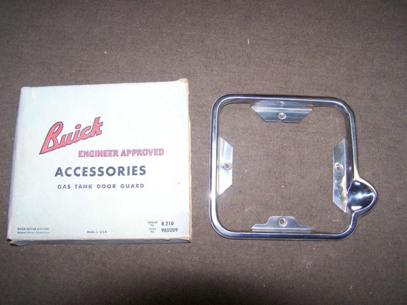 1961 1962 buick gas door guard nos in orig. box electra invicta lesabre