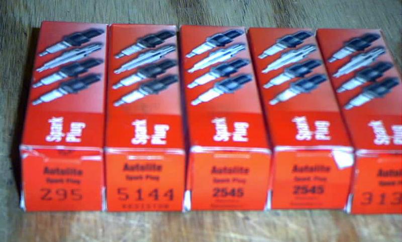 Assorted new autolite spark plugs from closed dealership new old stock 5 pieces