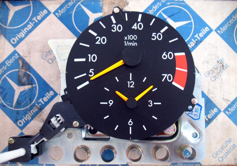 Mercedes benz w201 tachometer & clock 190 190e new oem gauge