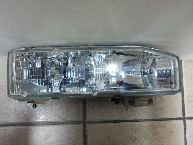 90-93 honda accord right passenger headlight w/o bracket oem