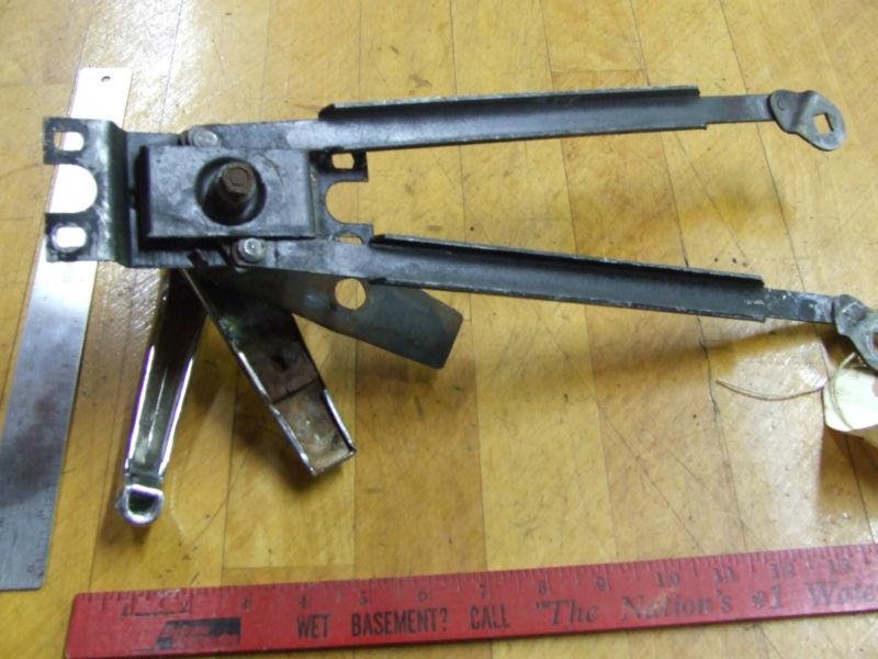 1946 cadillac sedan trunk latch assembly w/key