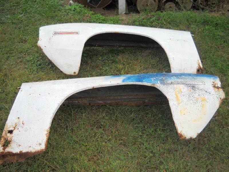 1970 cuda drivers and passangers  fender