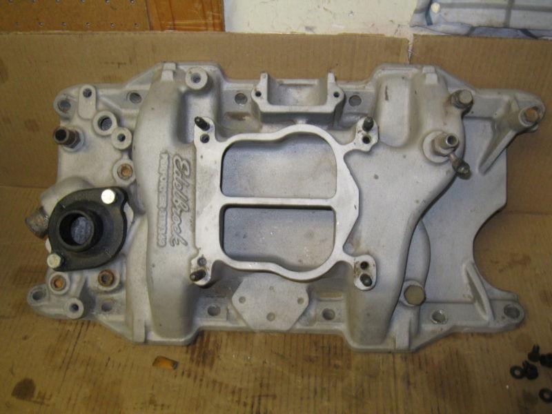 Sell Mopar Dodge 318/360 Edelbrock Performer Intake Manifold 2176 in