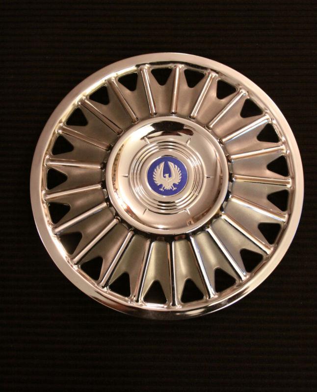 Vintage 14 1/2" center cap hubcap maker unknown? great man cave gift!!