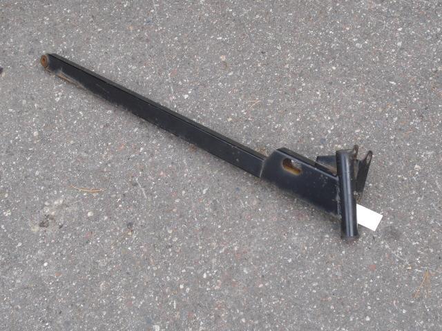 Nice polaris indy 500/650/rxl/xlt/trail/sport/400etc rh trailing arm $23.99