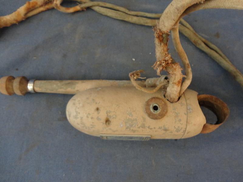 VINTAGE DELCO RADIO DIAL / RADIO TUNER (MOUNTS TO STEERING COLUMN) - ORIGINAL , US $200.00, image 3