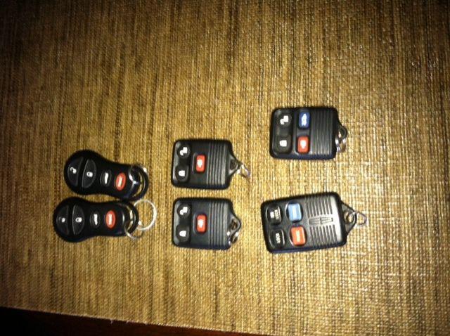 Lot of (6)  / lincoln / mercury car / van / suv remotes!! fast shipping!!