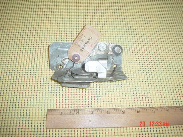 Rambler/amc american 1961 nos left rear door lock assembly