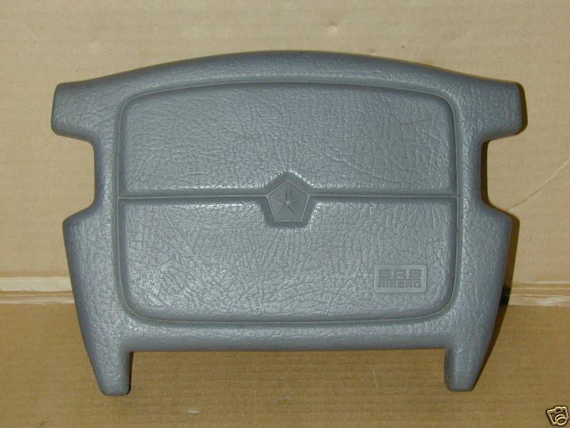 Sell 91 92 93 Dodge Caravan Plymouth Voyager Chrysler Town and Country Driver Airbag in Everett
