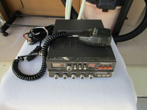 Trucking-auto-cb radio-motorola system 500/cm540-nice condition