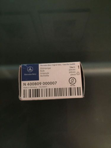 Oem genuine mercedes benz headlight bulb halogen h7 400809000007