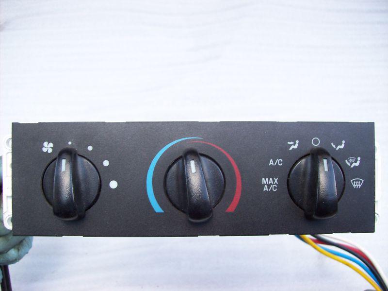 1999-2004 ford mustang climate  control unit a/c heater control