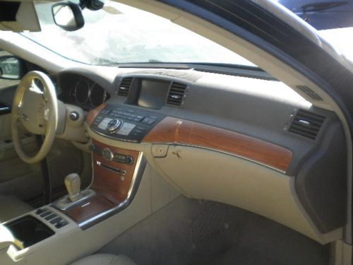 06 2006 infiniti m35 glove box, tan, trim c