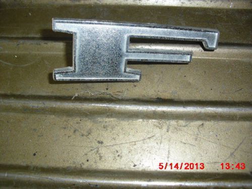 1970-71 ranchero tailgate letter &#034;f&#034;-used