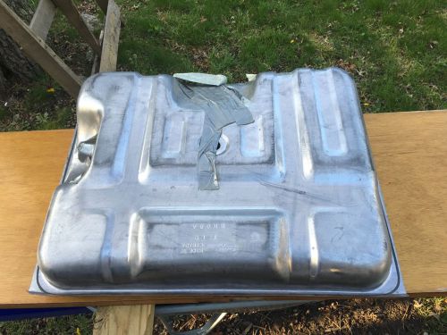 Spectra premium f1d fuel tank for ford pickup f250 f350 f-1d