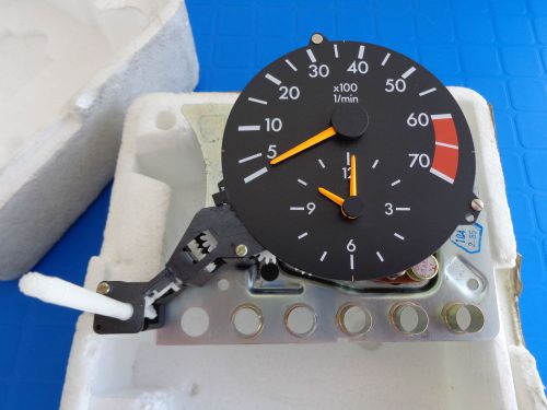 Mercedes benz w201 tachometer &amp; clock 190 190e new oem gauge