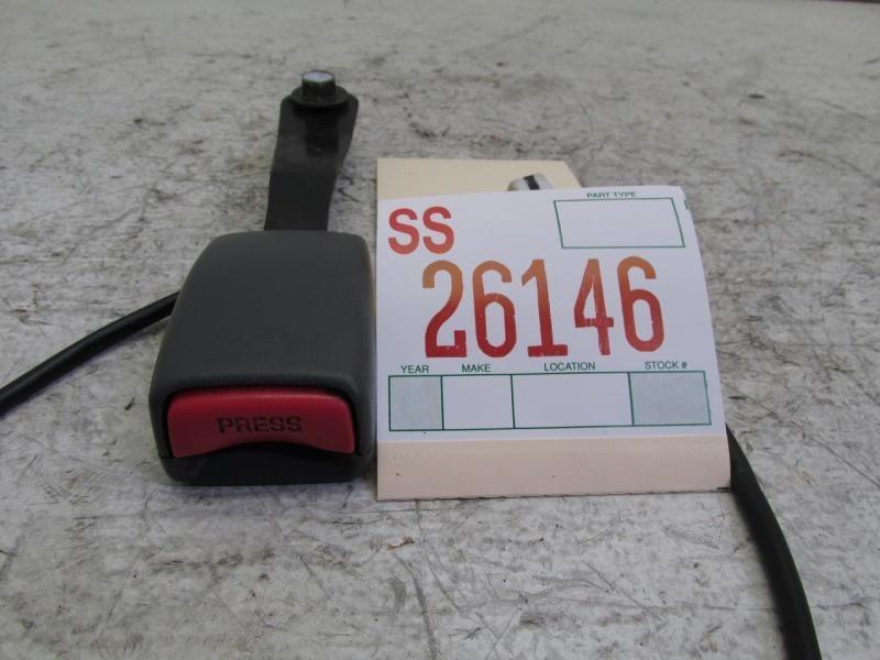 98 99 00 01 02 rodeo left driver side front seat belt seatbelt buckle grey oem