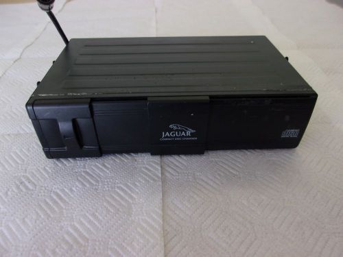 Jaguar xj8 1998 to 1999 cd changer player in trunk lnc4160aa