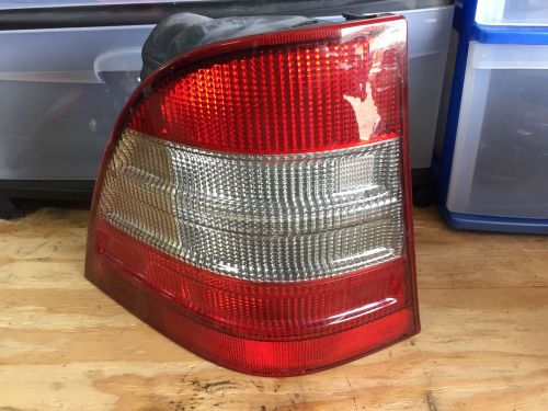 1998-2001 mercedes bens ml320 ml350 ml500 oem tail light assembly driver side