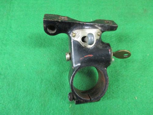 Vintage chrysler steering wheel lock w/key