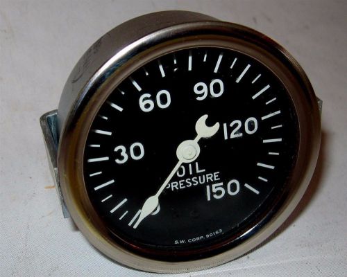 Nos stewart warner oil pressure gauge crescent needle curved glass lens sealed!!