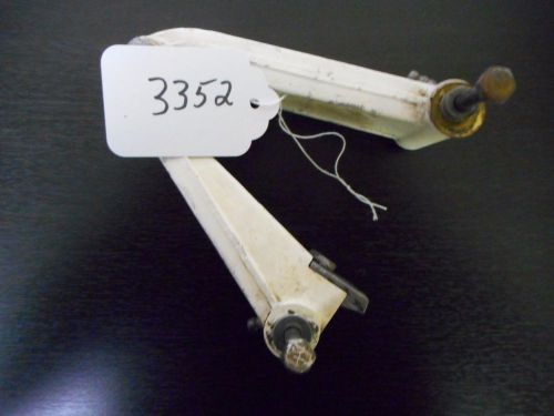 Cessna 150/172 nose gear torque link p/n 04425-05-1a/2a (3352)