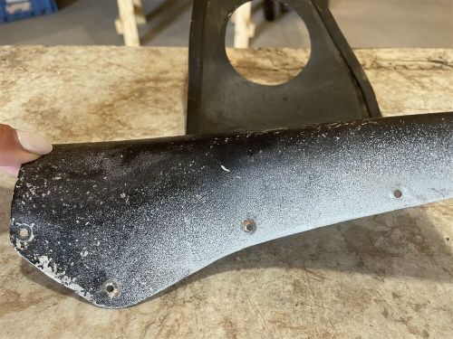 1958 cessna 182 a right uppper cabin air vent door post cover 0511311-4