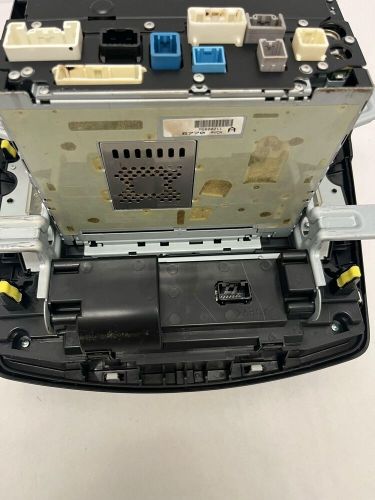 11 12 toyota avalon info-gps screen with heater controls and bezel radio jbl