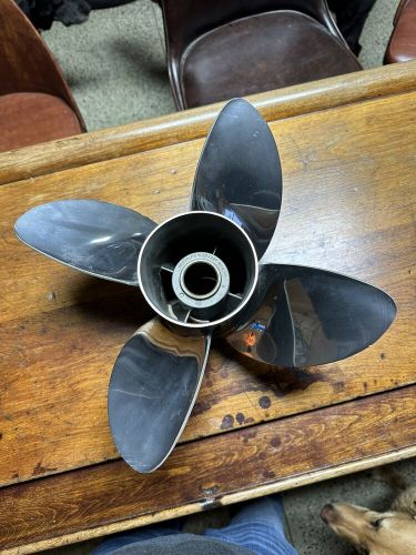 Bravo I FS Pro Finished Propeller 48-8M0064450 15.25 X 22 P RH SS 4 BL, US $650.00, image 3