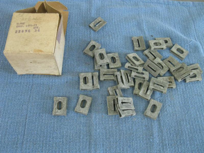 1972 73 chevy u nuts lot    1013