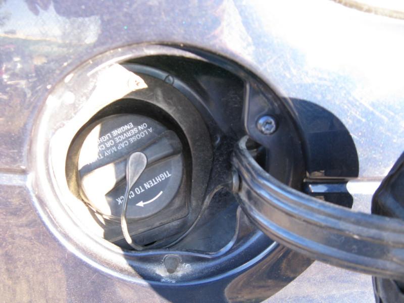 Sell 01 02 03 04 PT CRUISER FUEL GAS TANK THRU 11/10/03 in San Antonio