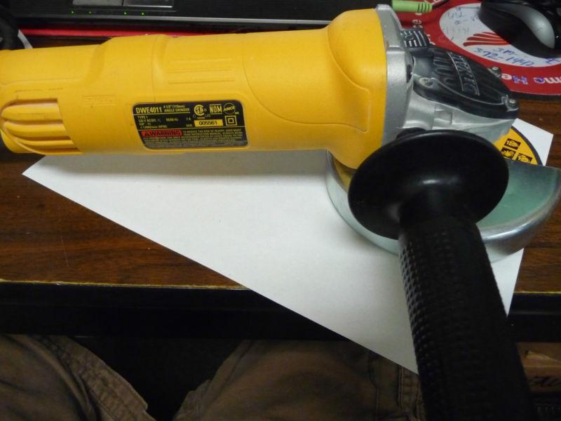 Dewalt dwe4011 4.5 small angle grinder with one touch guard