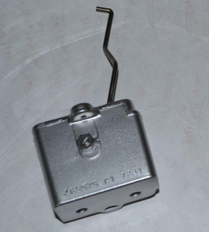 1975 1976 1977 1978 1979 ihc truck 404 v8 holley 2 barrel ihc 465575-c1 nos