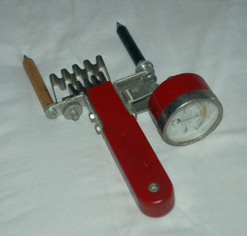 Sell VINTAGE HOYT, BATTERY CELL TESTERMod. CT20√ it out !12v