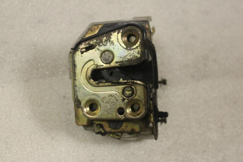 00 - 01 nissan maxima door lock latch rear left