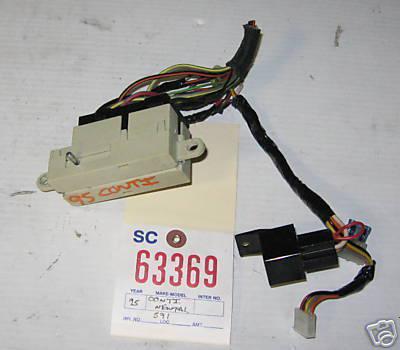 Lincoln 95 continental misc. white relay/module 1995