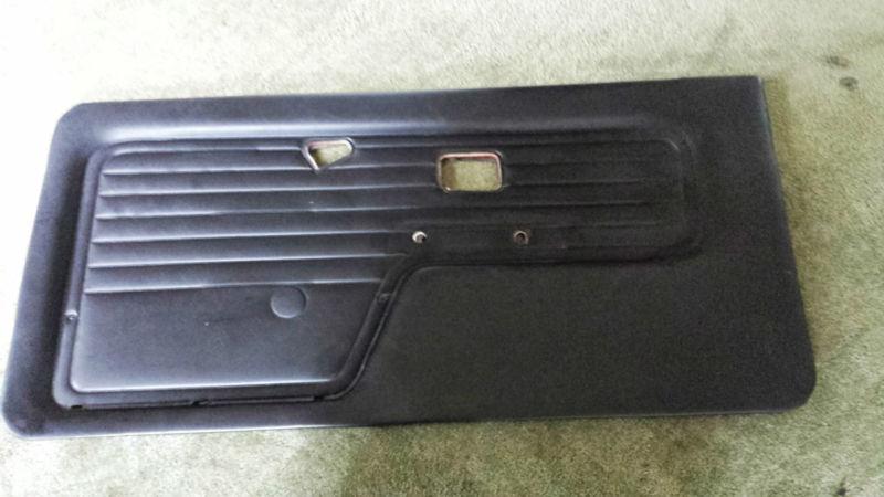 Bmw e30 passenger's side door card black