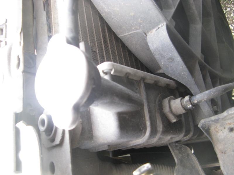 Sell 97 98 99 00 01 02 03 04 FORD MUSTANG RADIATORS 6 CYL AT 23844 in