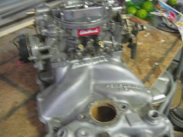 Edelbrock Performer RPM intake and 1406 carburetor 600cfm SBC small block chevy, US $250.00, image 3