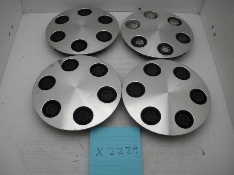 Lot of 4 chevy 92 - 94 95 96 97 98 99 suburban 15650315wheel center caps hubcap