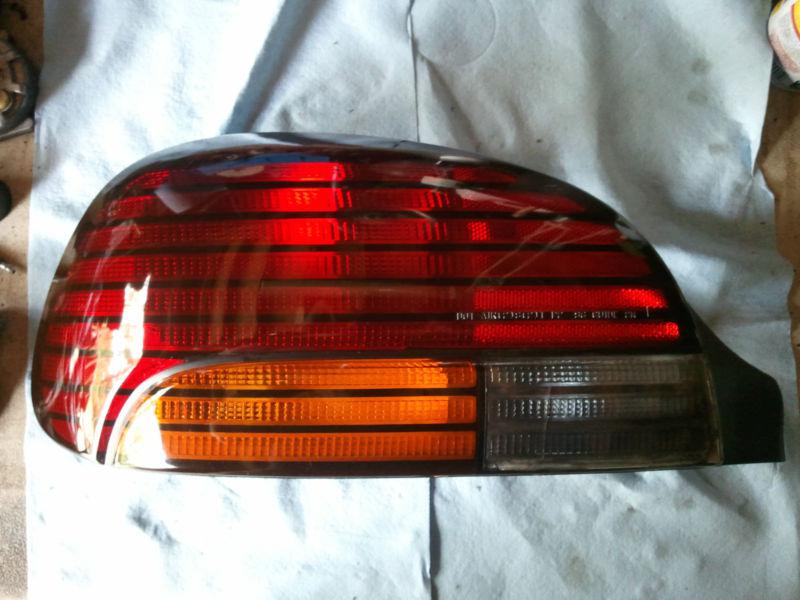 1996 pontiac grand am lh tailight w/bulb harness
