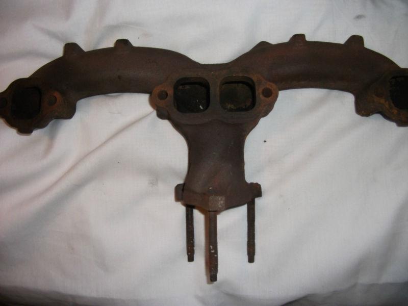 Sell 67 77 GM Corvette Chevelle Exhaust manifold 3747042 + 3932465