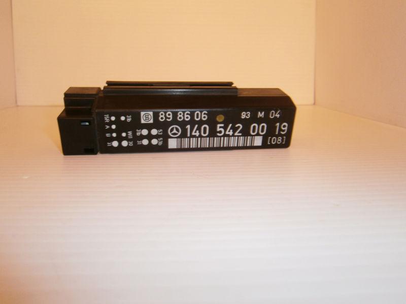 1991-1998 mercedes-benz 300se w140 s windshield wiper relay  oem/warranty