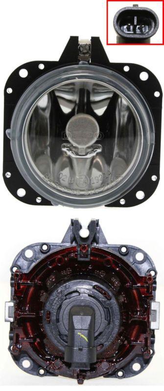 Driving fog light lamp assembly fits driver left or passenger right side