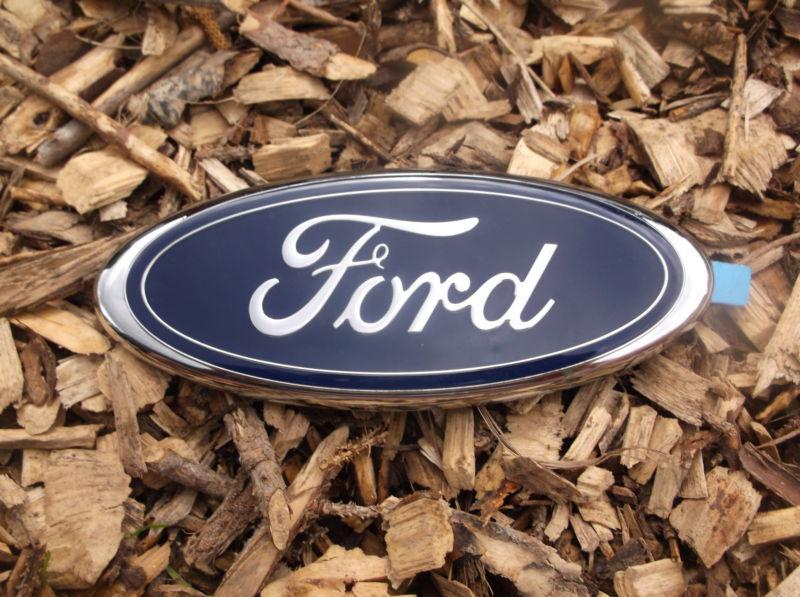 Ford oval emblem new f85b-15402a16 ..5 3/4" by 2 1/4" car truck 3 pin 