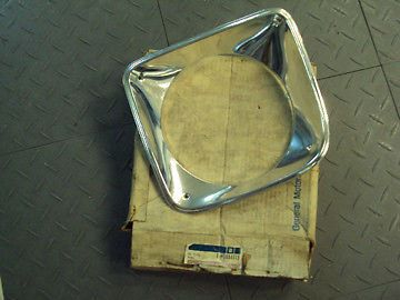 1967  1968 chevrolet c-10 truck nos lh headlamp bezel