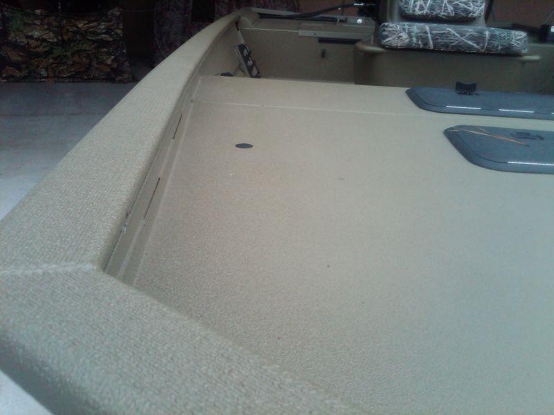Spray in on boat deck liner kit, three gal  gun, bedliner choose color  best uv
